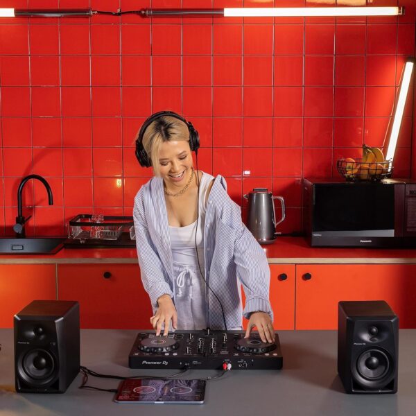 DJ DDJ-FLX4 2-Deck Controller Graphite