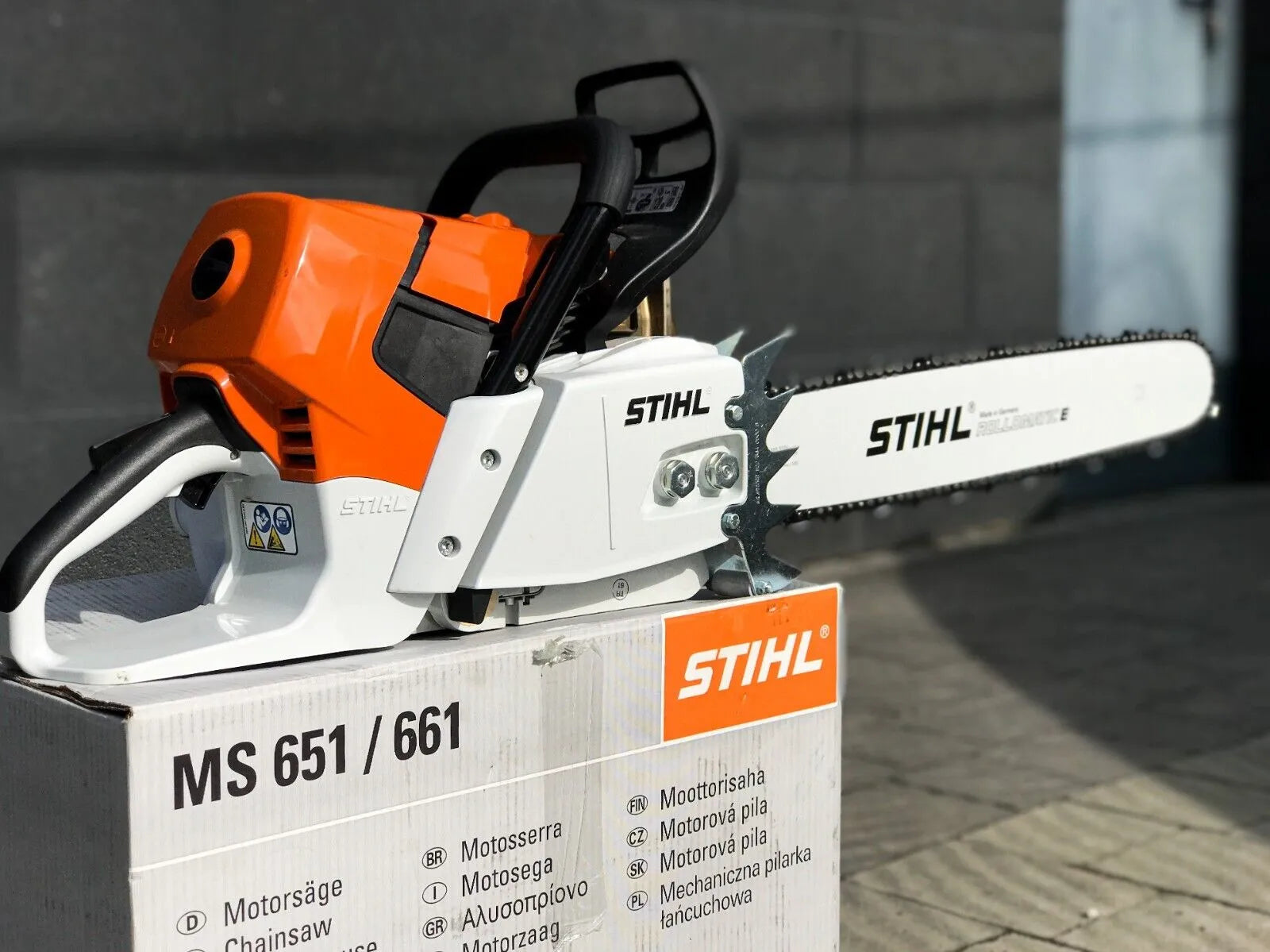 bc6a8711f6c683d37ad9f90c64aa5758d927973c233158a4386f965b290d4575 MS 661 C-M 32 Professional Chainsaw